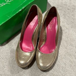 Lilly Pulitzer Gold Wedge Shoes 6.5